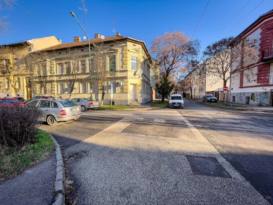 Lechner Mansion Apartment Szeged Exterior photo